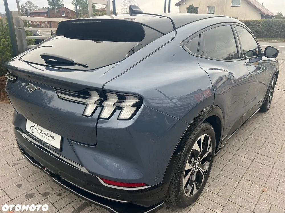 Ford Mustang Mach-E AWD - 5