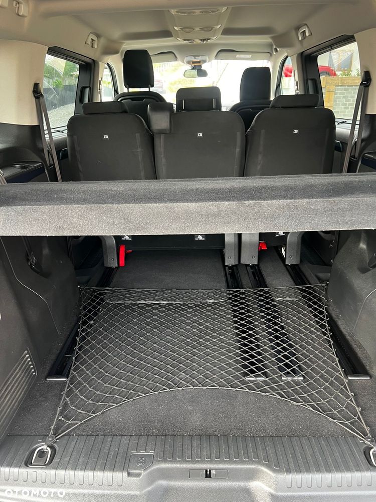 Peugeot Traveller - 10