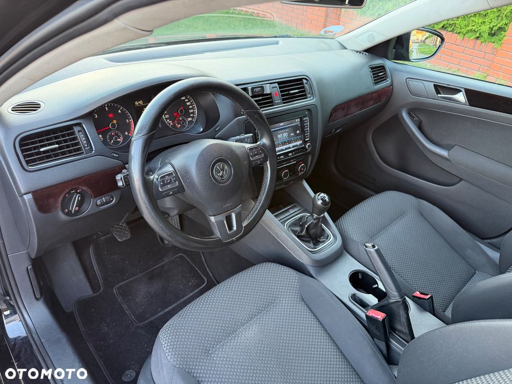 Volkswagen Jetta 1.6 TDI BMT Comfortline - 36