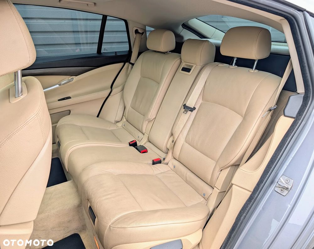 BMW 5GT 530d - 16