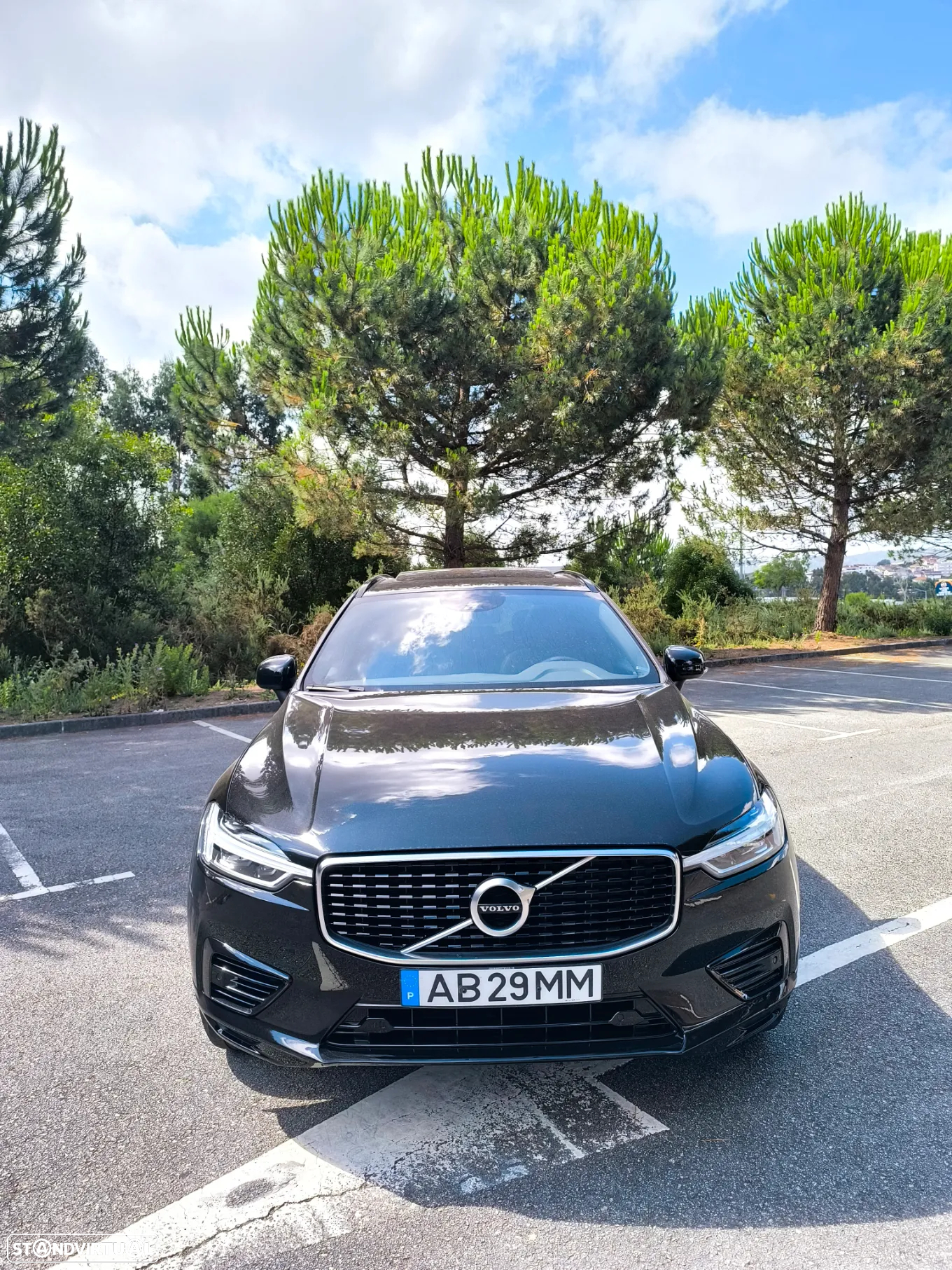 Volvo XC 60 2.0 T8 PHEV R-Design Expression AWD - 4