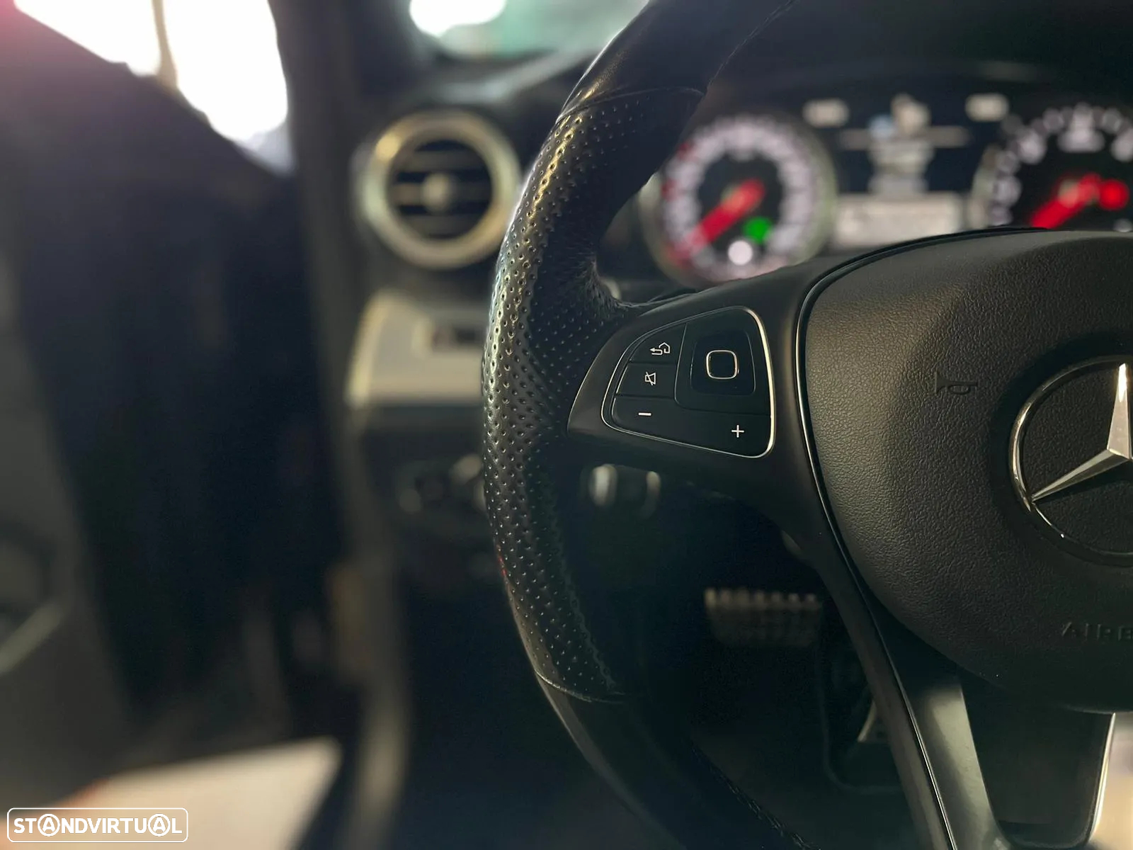 Mercedes-Benz E 220 d 4-Matic All Terrain Avantgarde - 12