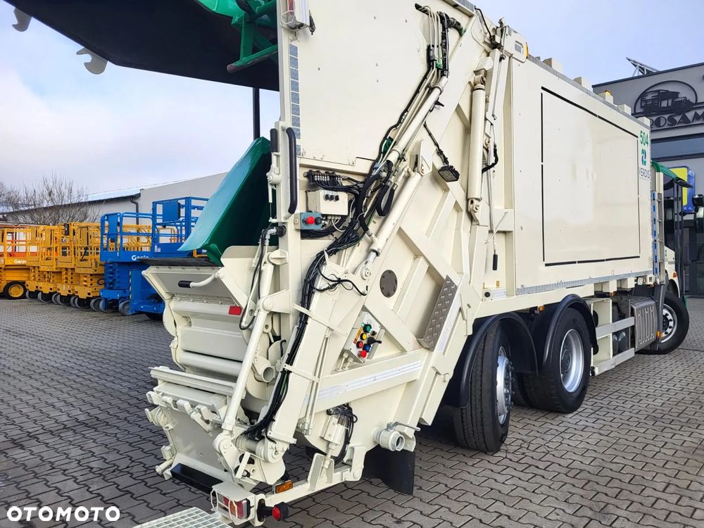 Mercedes-Benz Econic 2630 dwukomorowa - 9