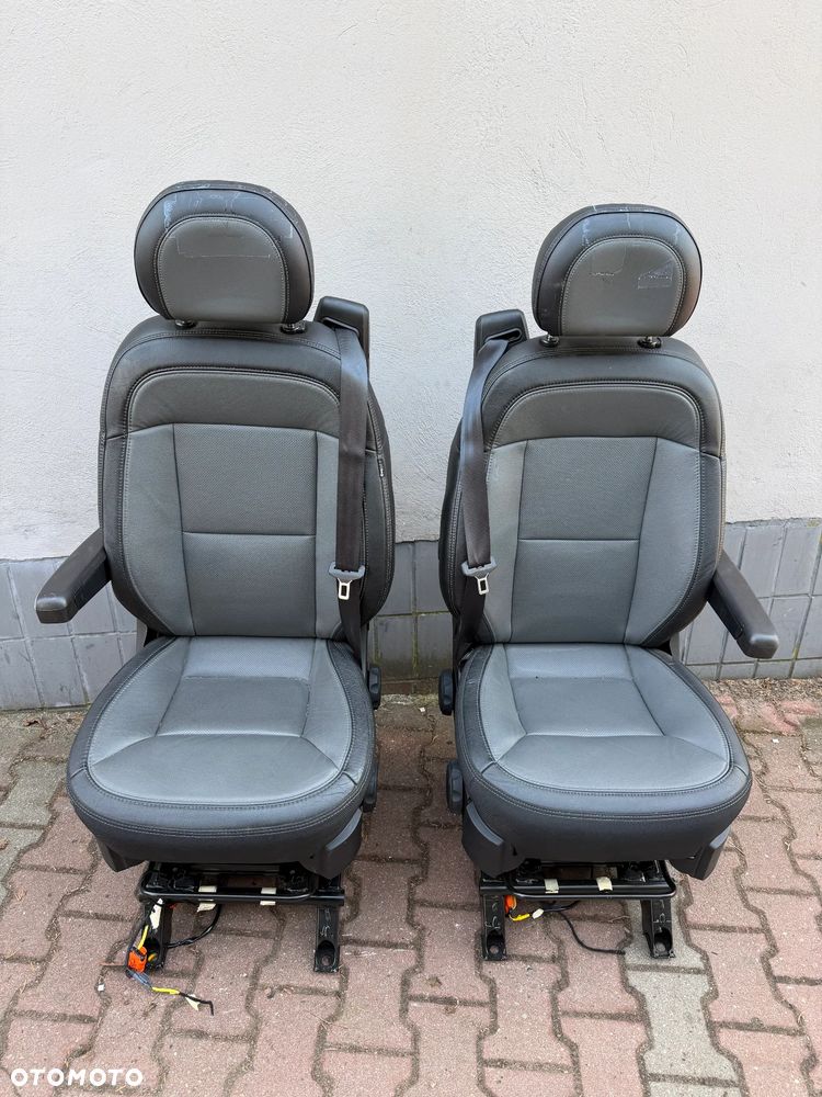 Ducato DODGE RAM PROMASTER 2006-2026r Fotel prawy lewy - 1