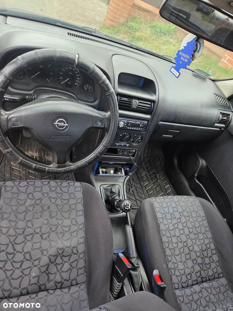 Opel Astra 2.0 DI - 5