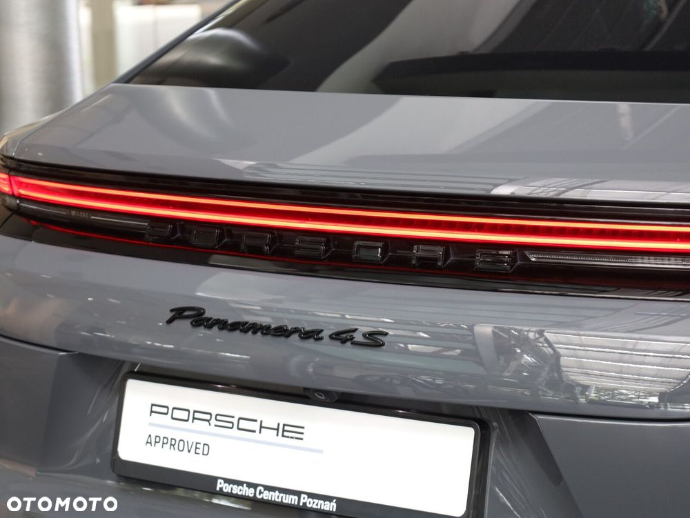 Porsche Panamera - 27