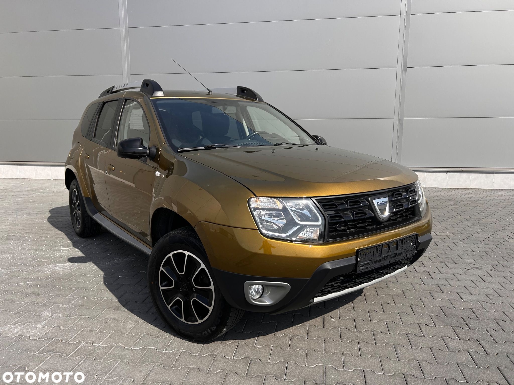 Dacia Duster 1.6 SCe Laureate S&S - 1