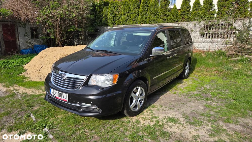 Lancia Voyager 2.8CRD Platinum - 1