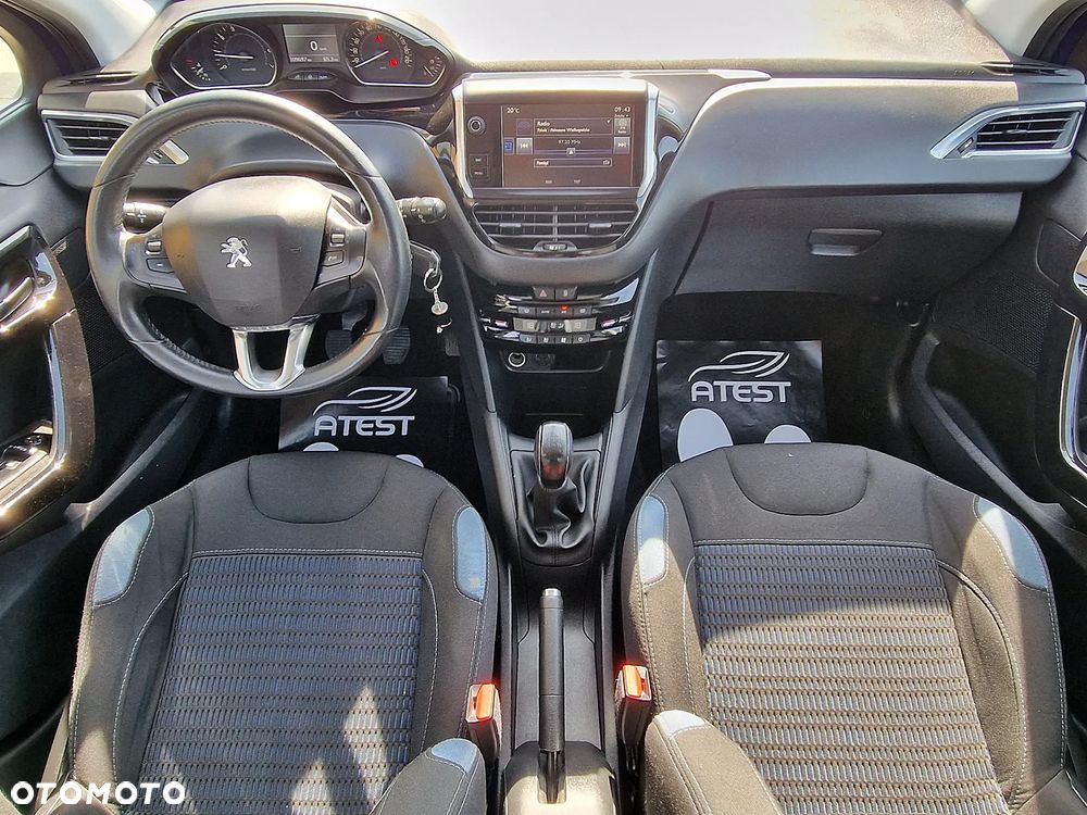 Peugeot 208 1.2 PureTech Allure - 11