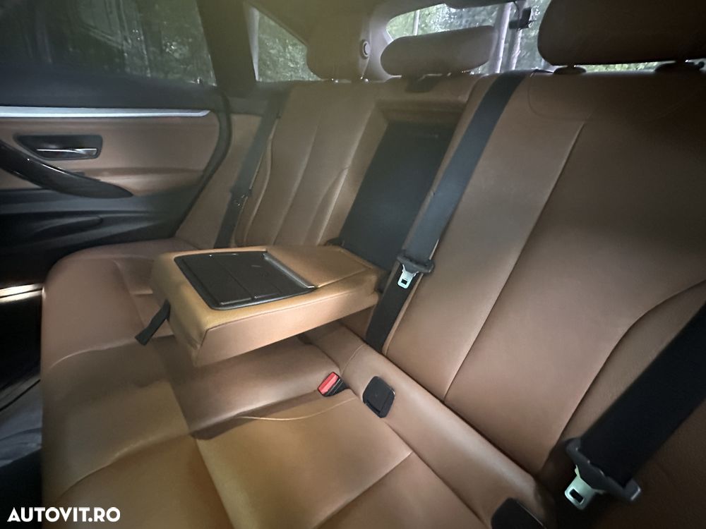 BMW Seria 3 328i xDrive AT Luxury Line - 28