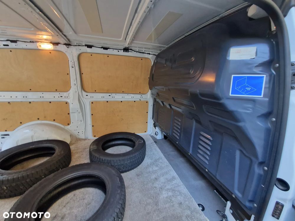 Mercedes-Benz Vito - 17