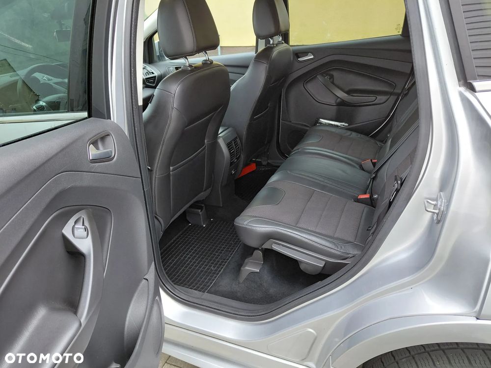 Ford Kuga 1.6 EcoBoost 4WD Titanium Plus - 13