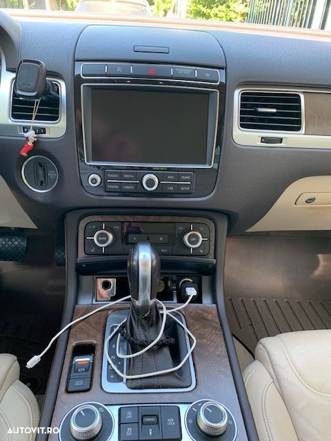 Volkswagen Touareg - 9