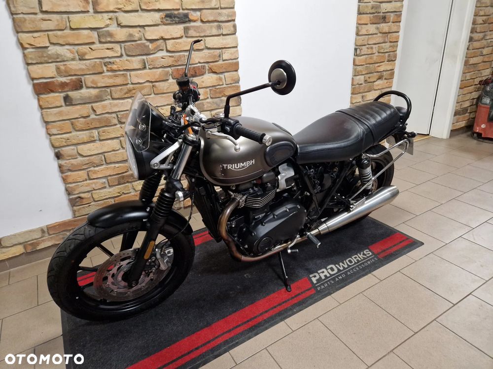Triumph Street Twin - 6