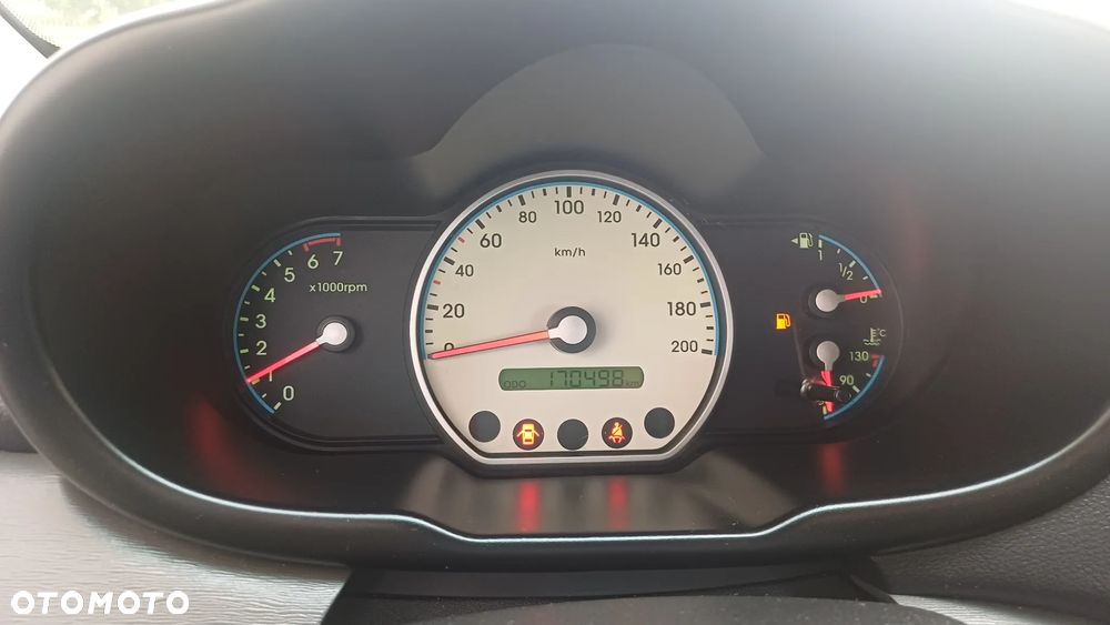 Hyundai i10 1.1 - 13