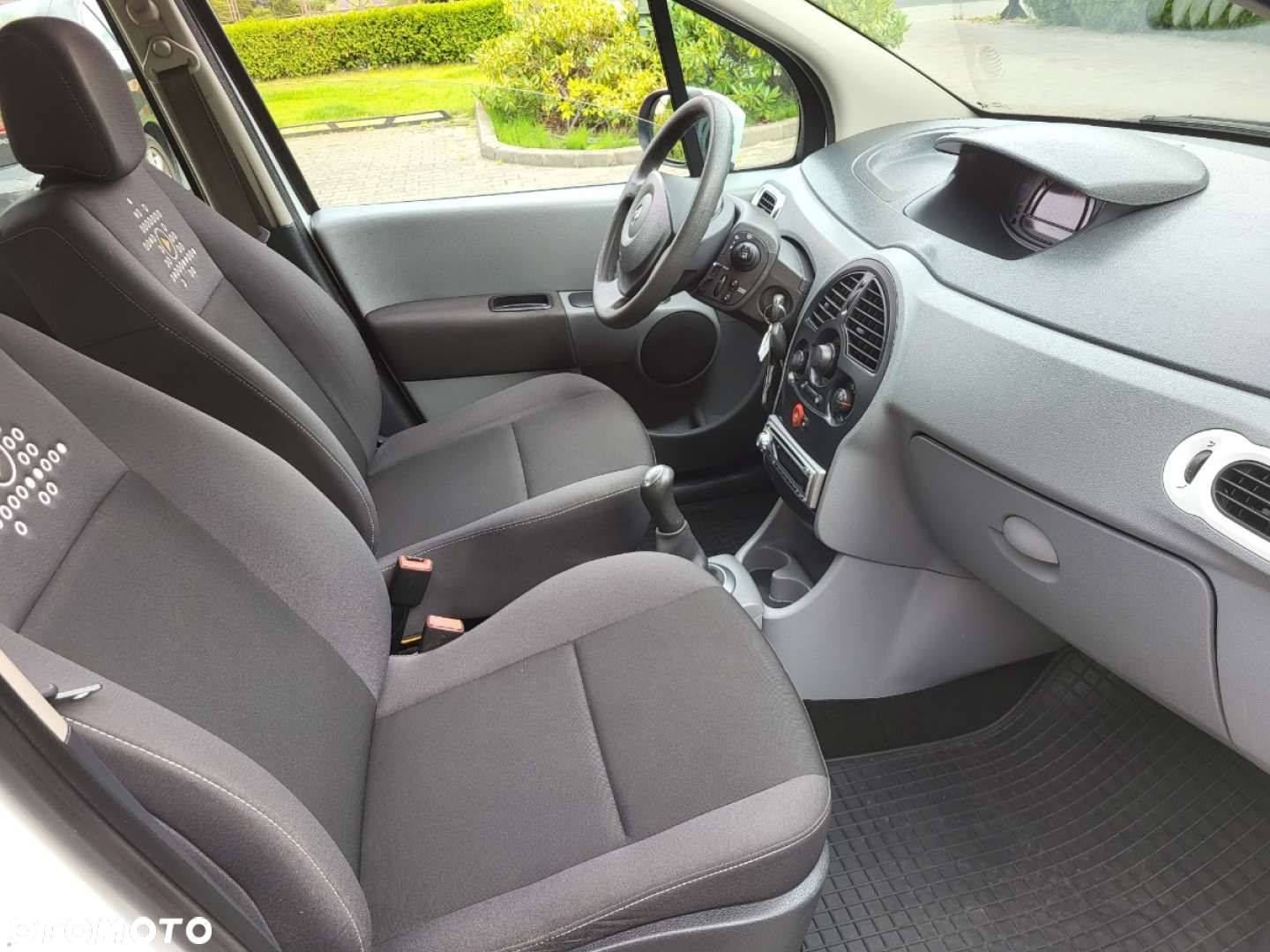Renault Modus - 11