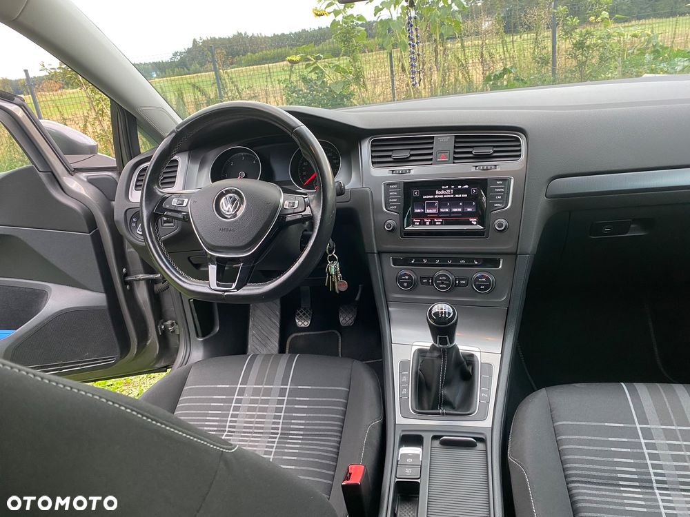 Volkswagen Golf 1.6 TDI BMT Comfortline - 12