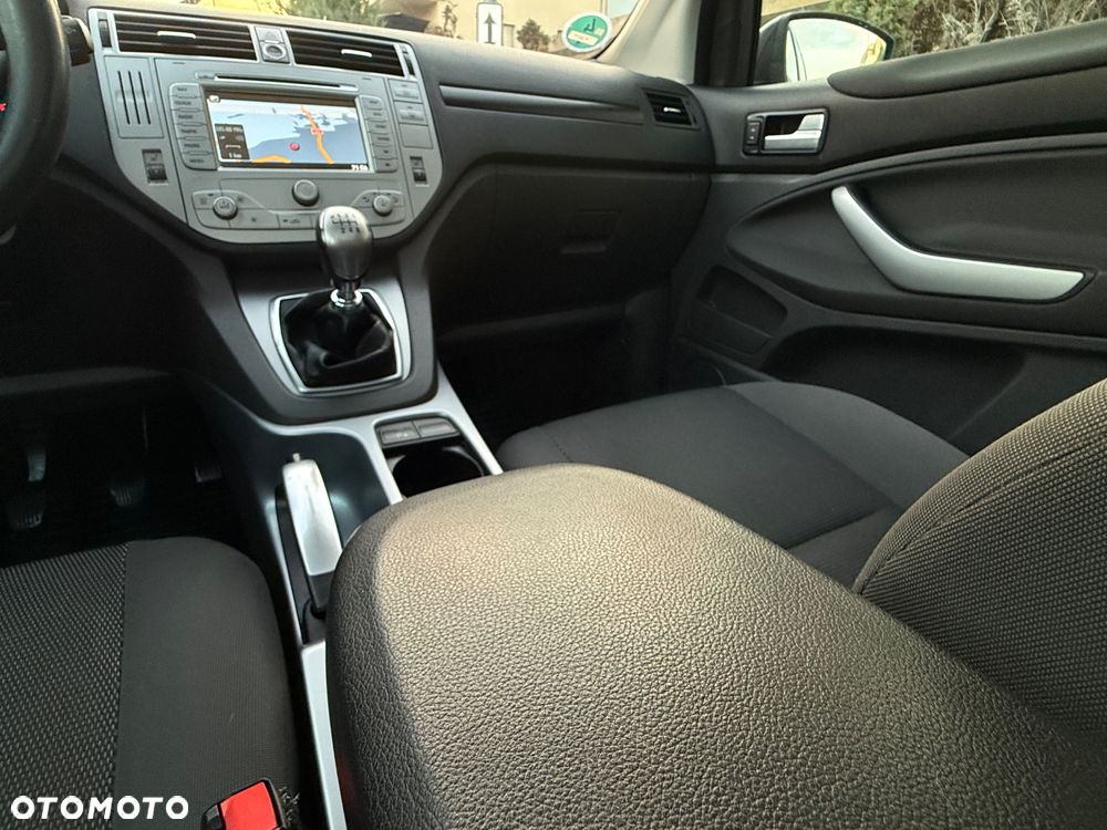 Ford Kuga 2.0 TDCi 4WD Titanium - 27