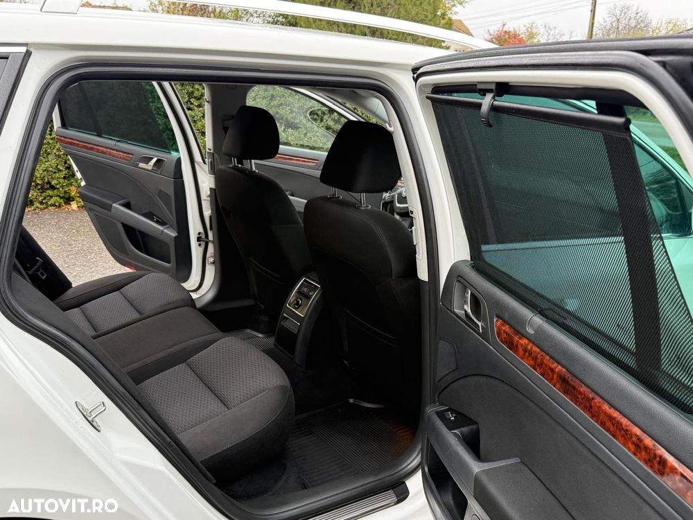 Skoda Superb 2.0 TDI Elegance DSG - 8