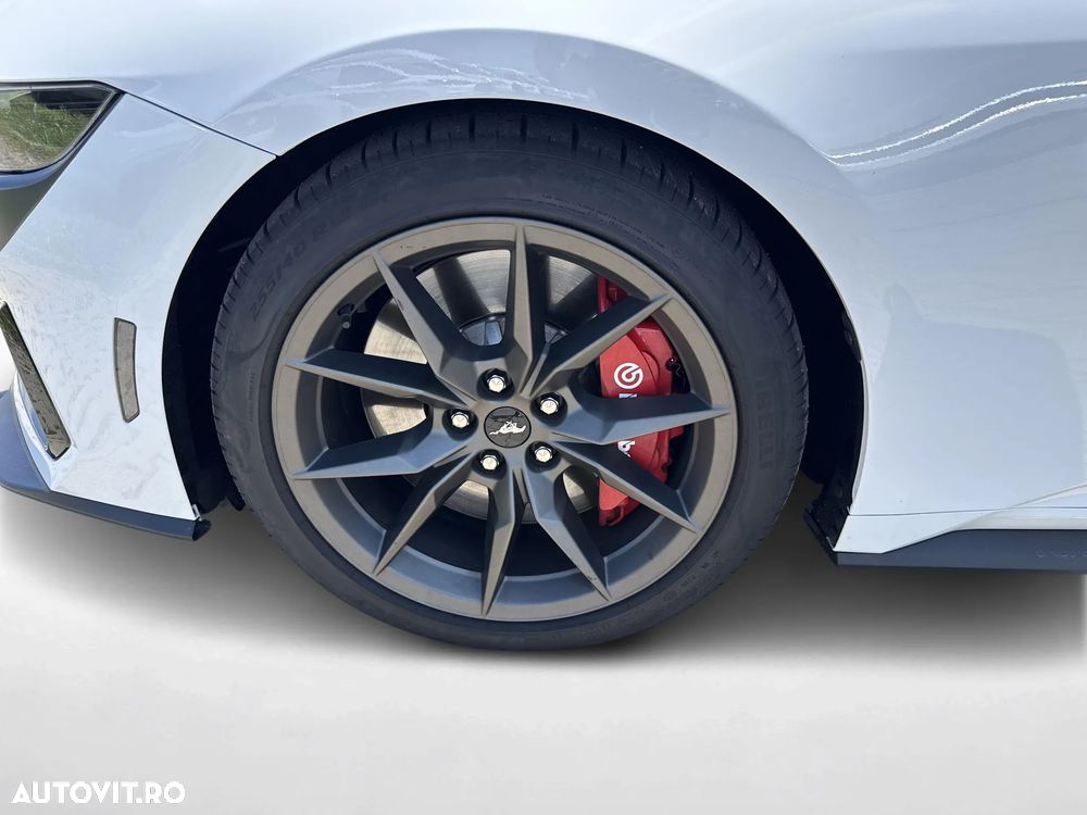 Ford Mustang - 19