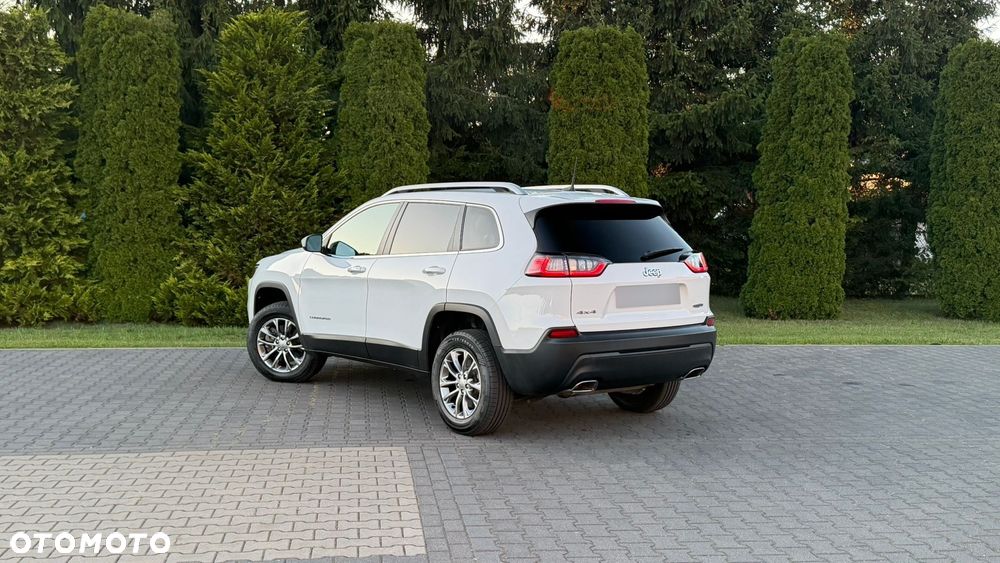 Jeep Cherokee - 9