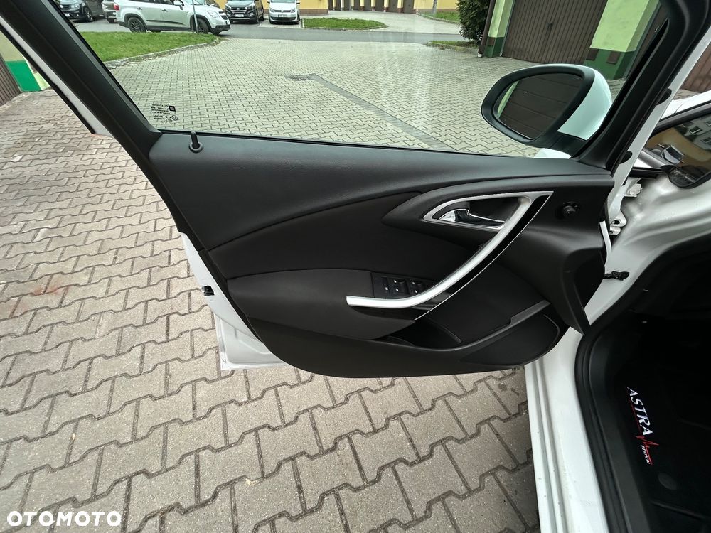 Opel Astra 1.4 Turbo Style - 13