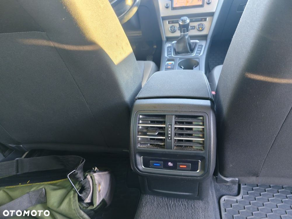 Volkswagen Passat - 6