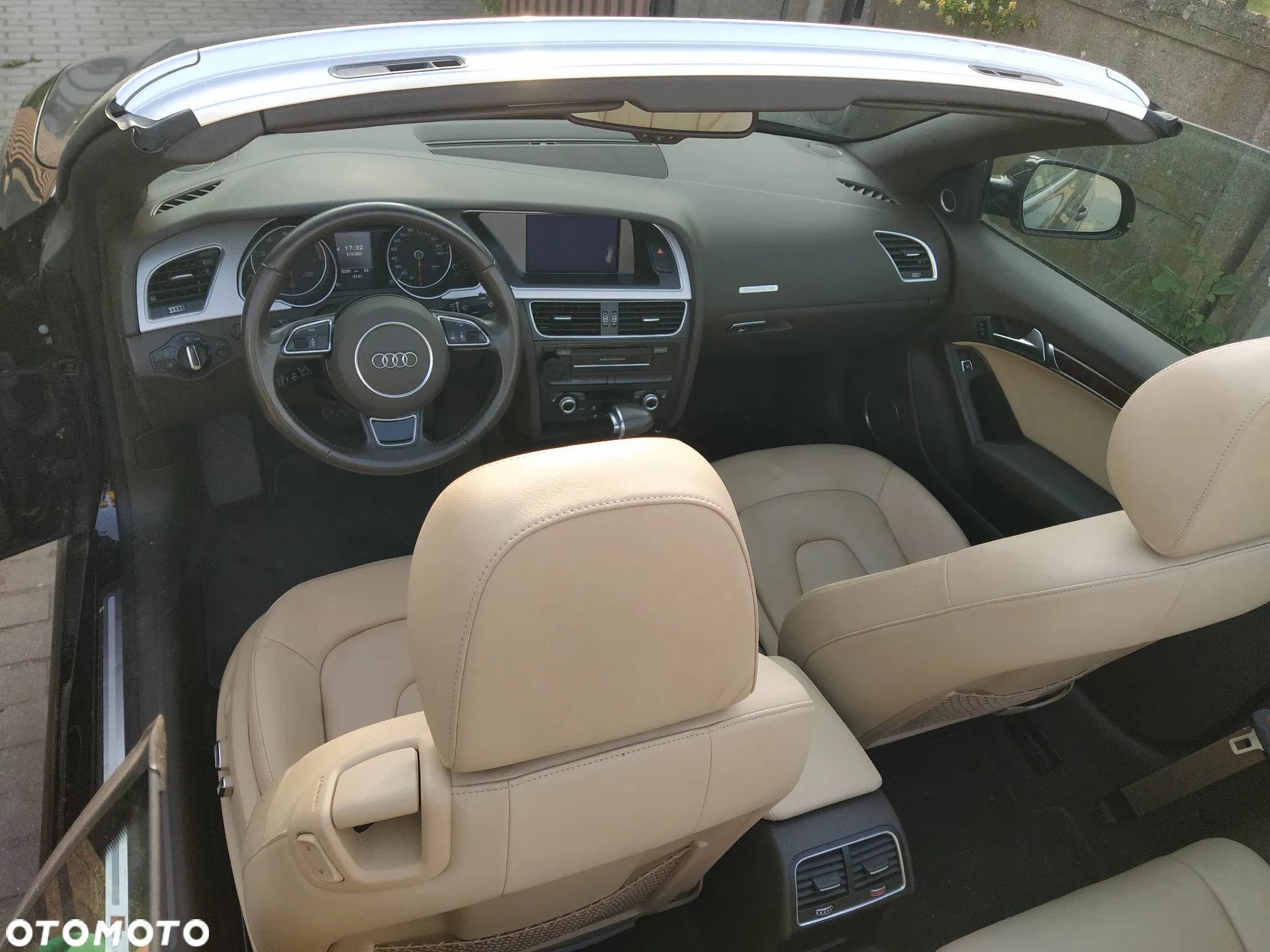 Audi A5 Cabrio - 11