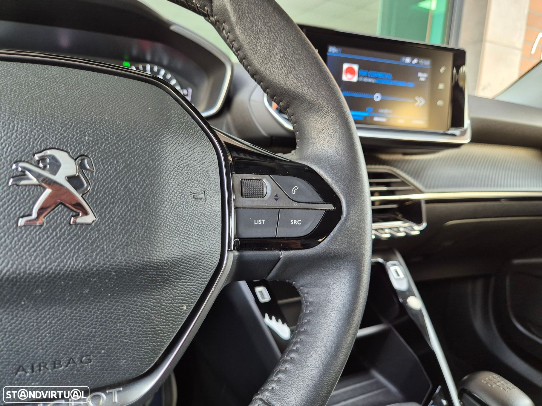 Peugeot 2008 1.2 PureTech Active Pack - 17