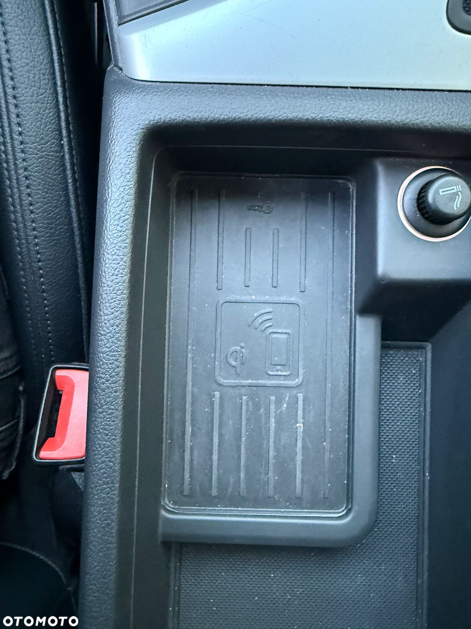 Audi A4 Avant 2.0 TDI ultra design - 24