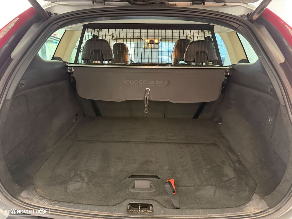 Volvo XC 60 2.0 D4 Volvo Ocean Race Start/Stop - 13