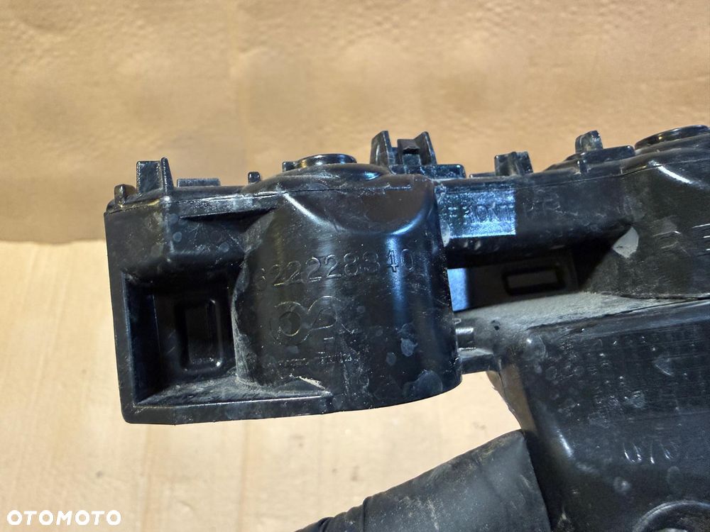 Mocowanie ślizg zderzaka przód 622237745R 622228340R Renault Captur II 2019-24 OE - 3