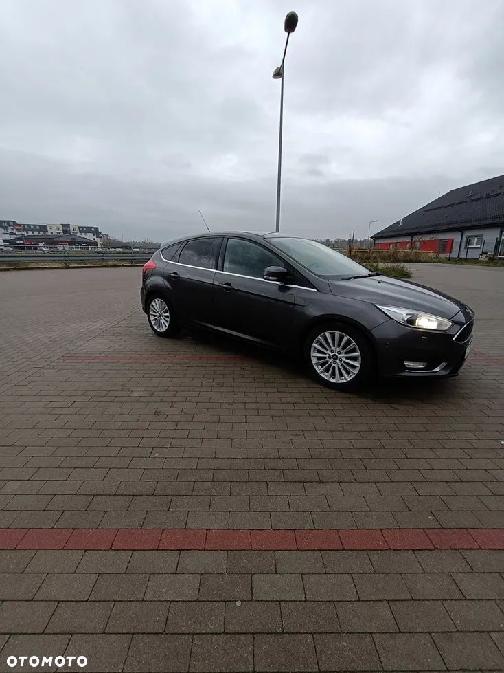 Ford Focus 1.0 EcoBoost Titanium - 4