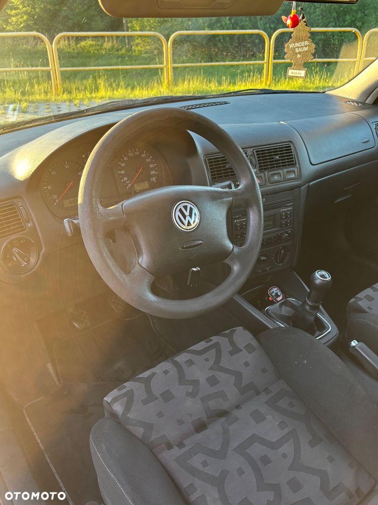 Volkswagen Golf 1.9 TDI - 11