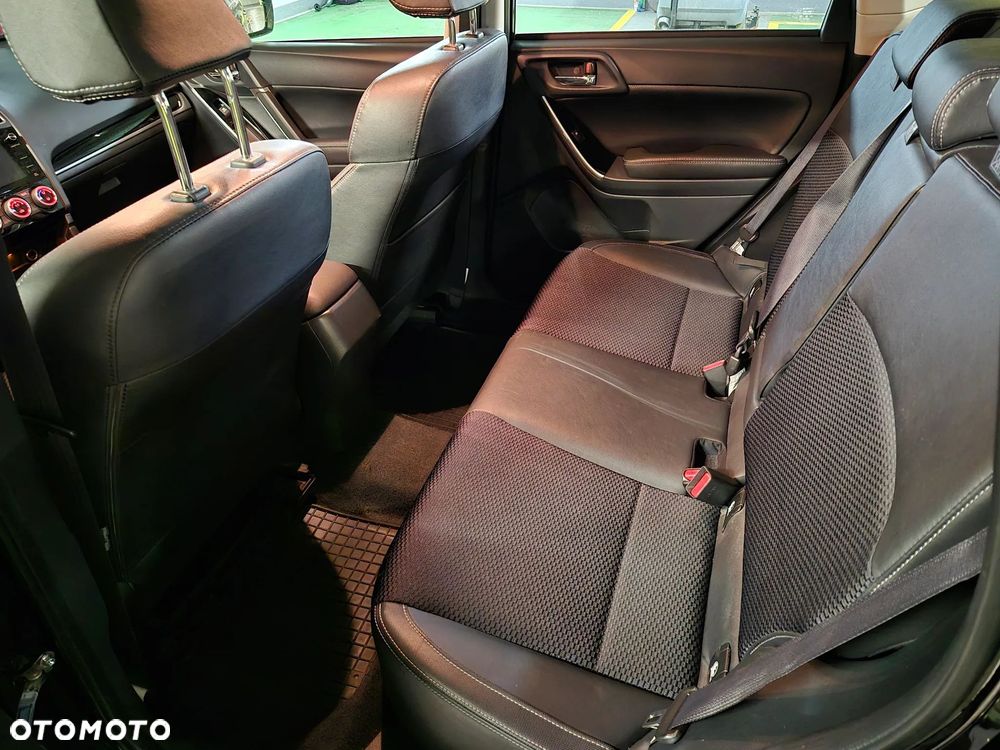 Subaru Forester 2.0 XT Comfort Lineartronic - 6