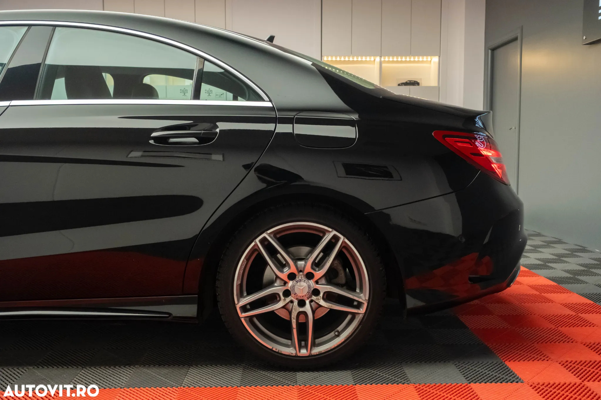 Mercedes-Benz CLA 200 d 4MATIC Aut. - 6