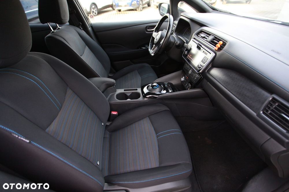 Nissan Leaf 40kWh Acenta (6.6 kW) - 26