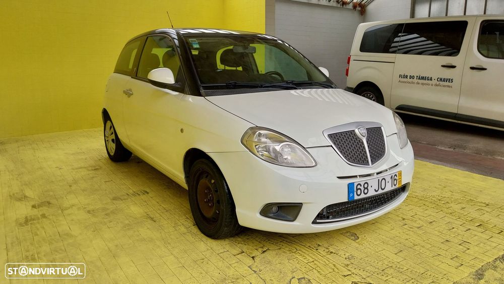 Lancia Ypsilon 1.2 Argento - 3