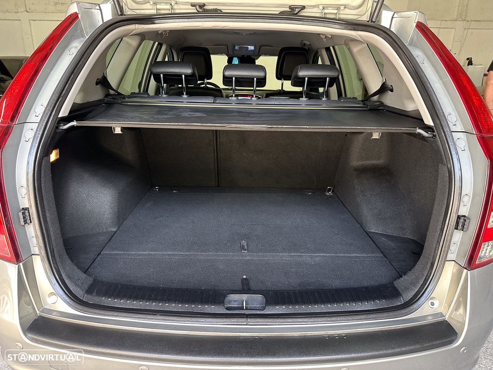 Kia Ceed SW 1.6 CRDi EX ISG - 32