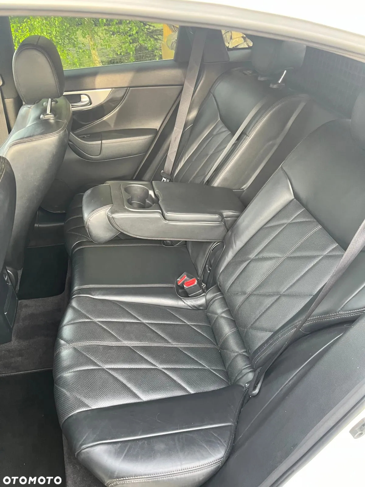 Infiniti QX70 3.0d S - 10