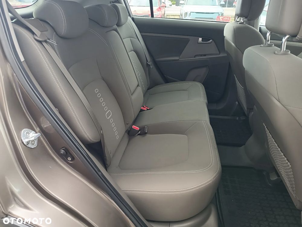Kia Sportage 1.6 GDI L 2WD - 19