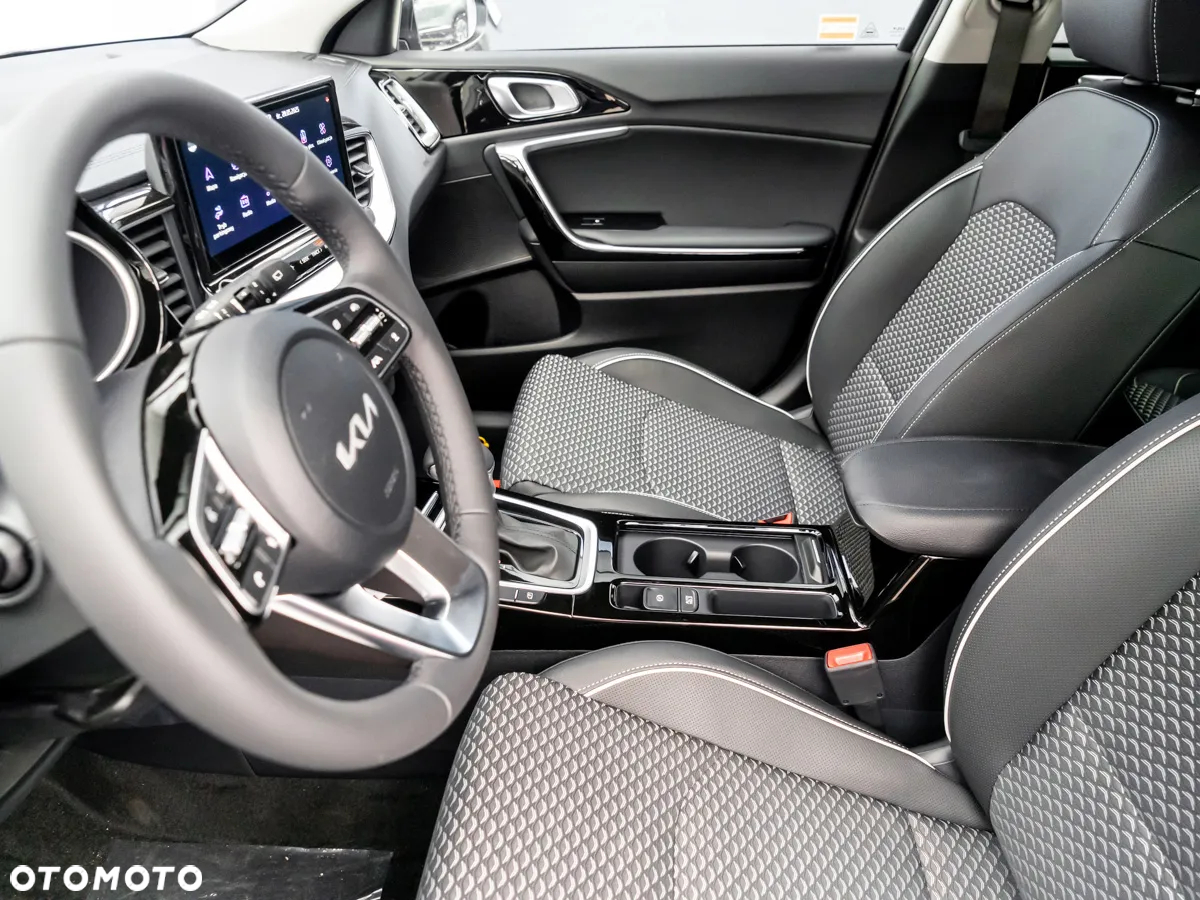 Kia XCeed 1.5 T-GDI L DCT - 19
