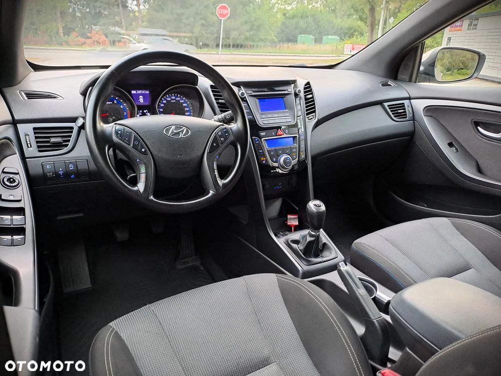 Hyundai i30 blue 1.6 GDI YES Gold - 8