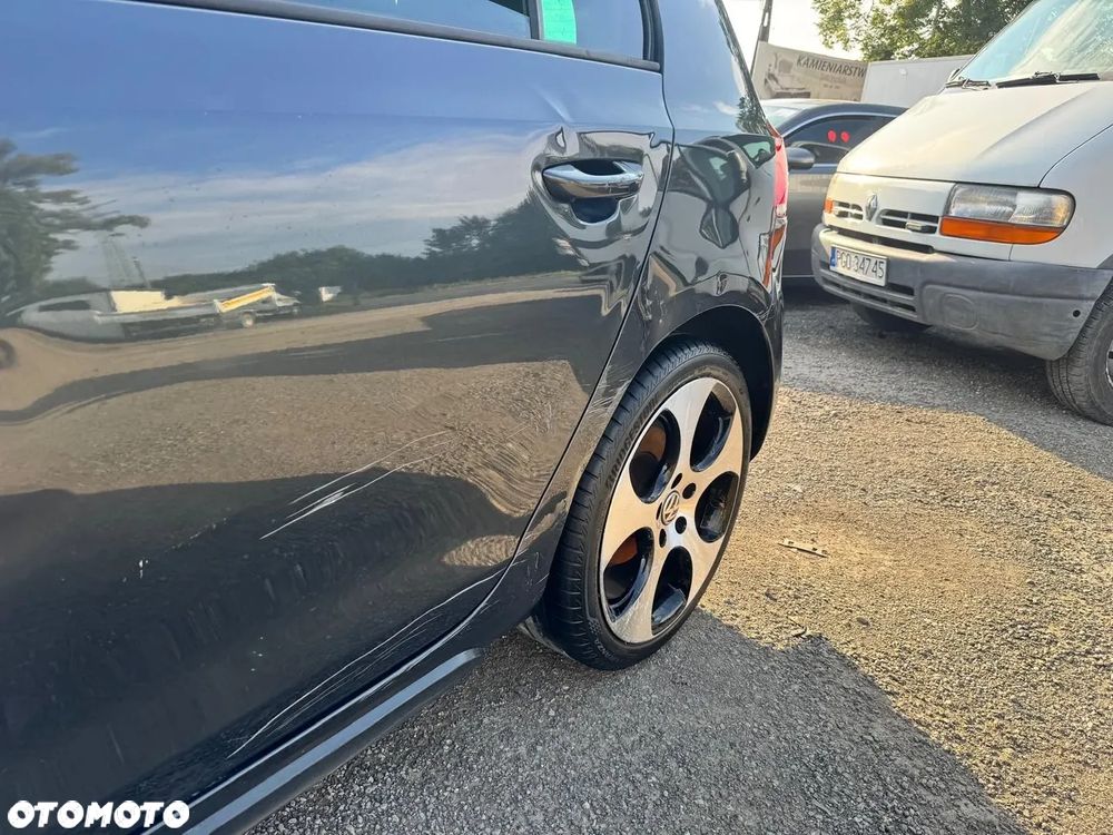 Volkswagen Golf - 23