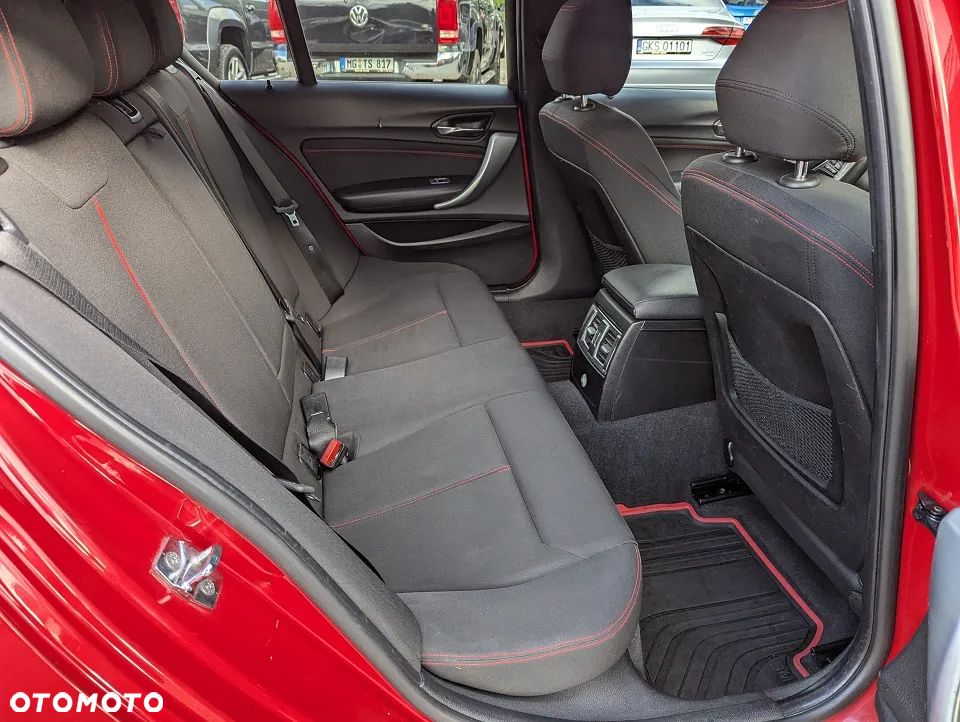 BMW Seria 1 116d - 26