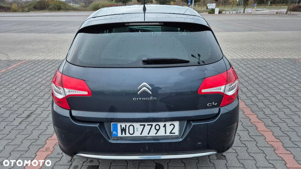 Citroën C4 2.0 HDi Exclusive - 6