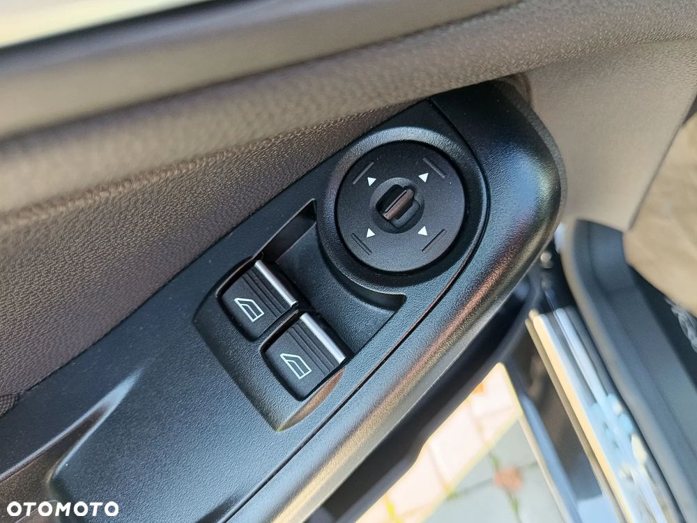 Ford Fiesta 1.0 SYNC Edition - 12