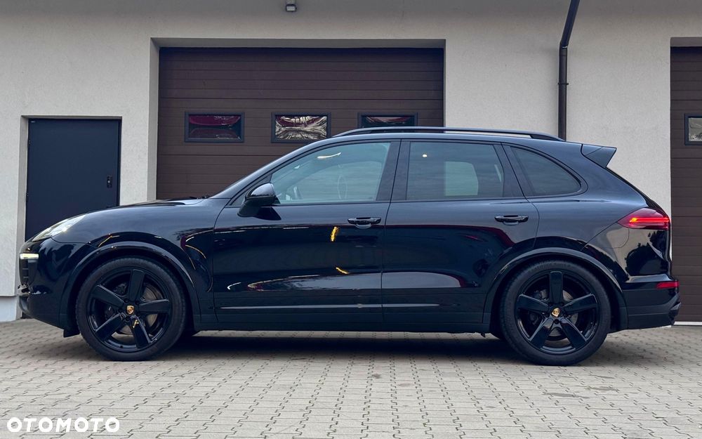 Porsche Cayenne Platinum Edition - 3