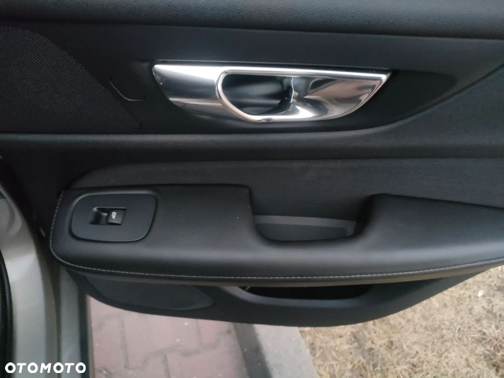 Volvo V60 D3 Drive-E Dynamic Edition (Momentum) - 27