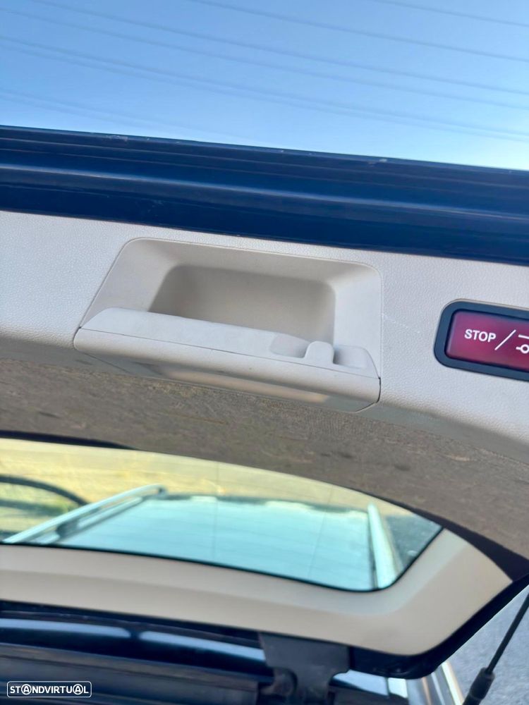 Mercedes-Benz E 300 Bluetec Hybrid Avantgarde - 14